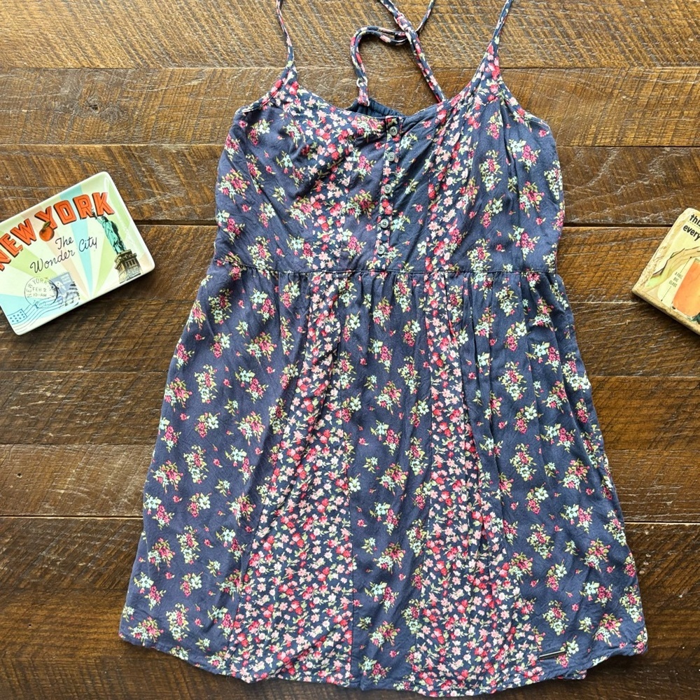 Abercrombie & Fitch Blue and Purple Ruched Tie Front Sundress - Picture 3 of 7
